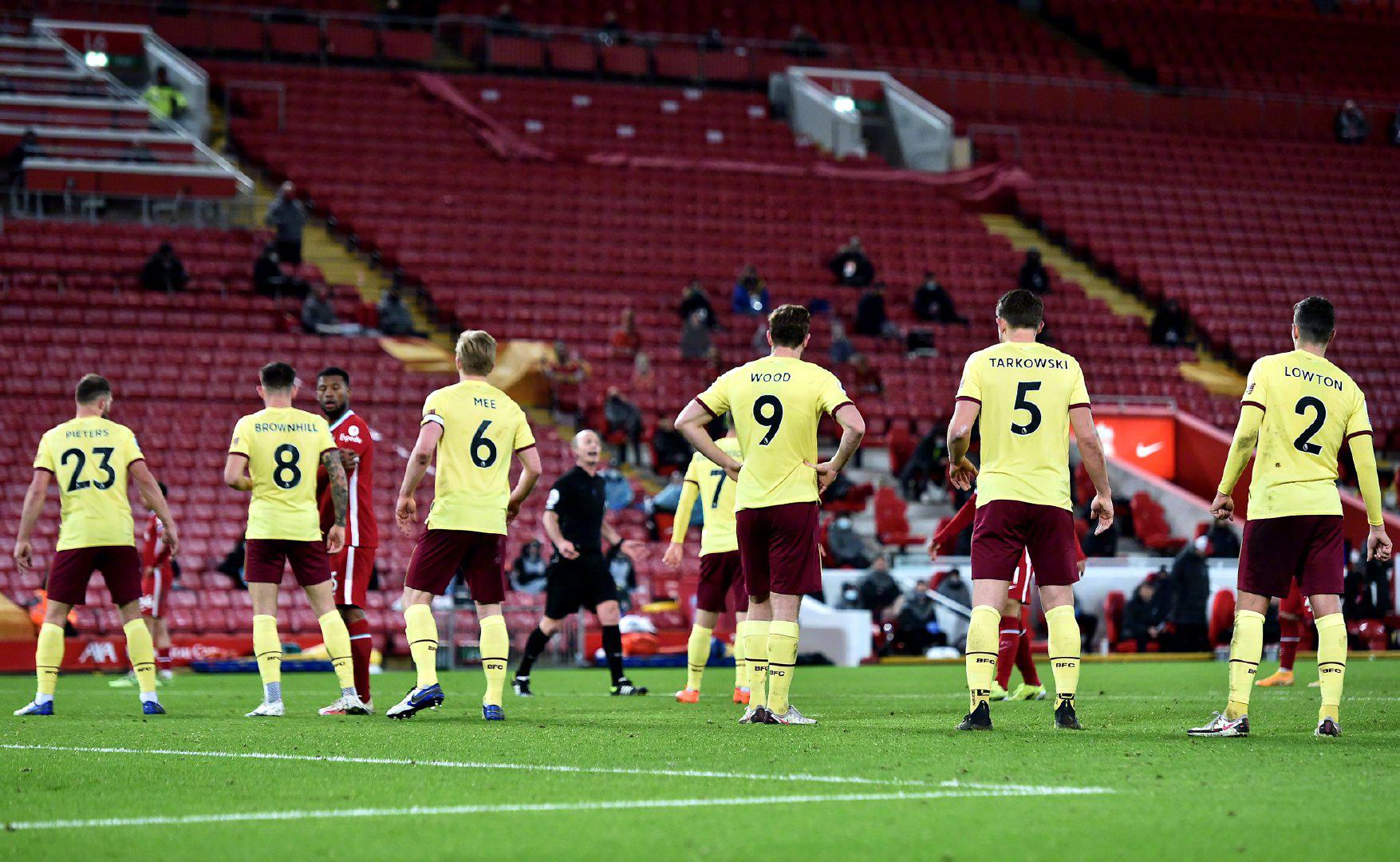 黄潜对他产 黄潜对他产